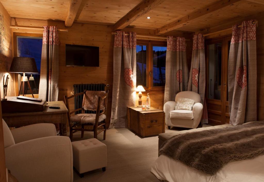 Chalet-Hotel Les Cimes ル・グラン・ボルナン エクステリア 写真