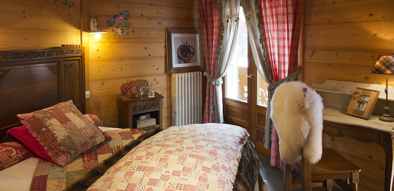 Chalet-Hotel Les Cimes ル・グラン・ボルナン エクステリア 写真