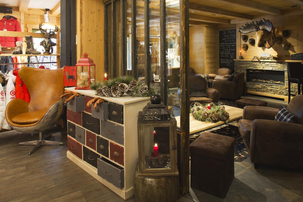 Chalet-Hotel Les Cimes ル・グラン・ボルナン エクステリア 写真
