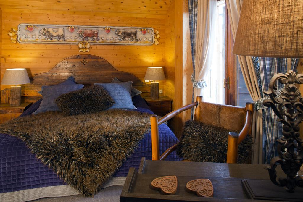 Chalet-Hotel Les Cimes ル・グラン・ボルナン 部屋 写真
