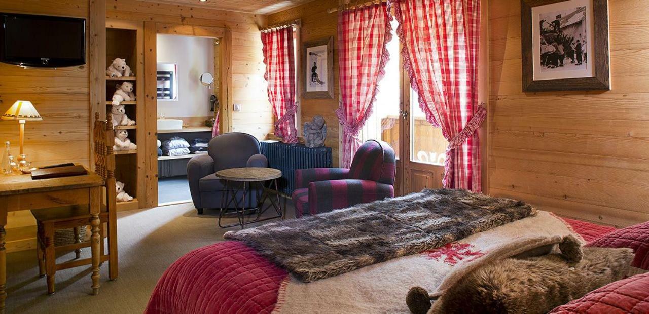 Chalet-Hotel Les Cimes ル・グラン・ボルナン エクステリア 写真
